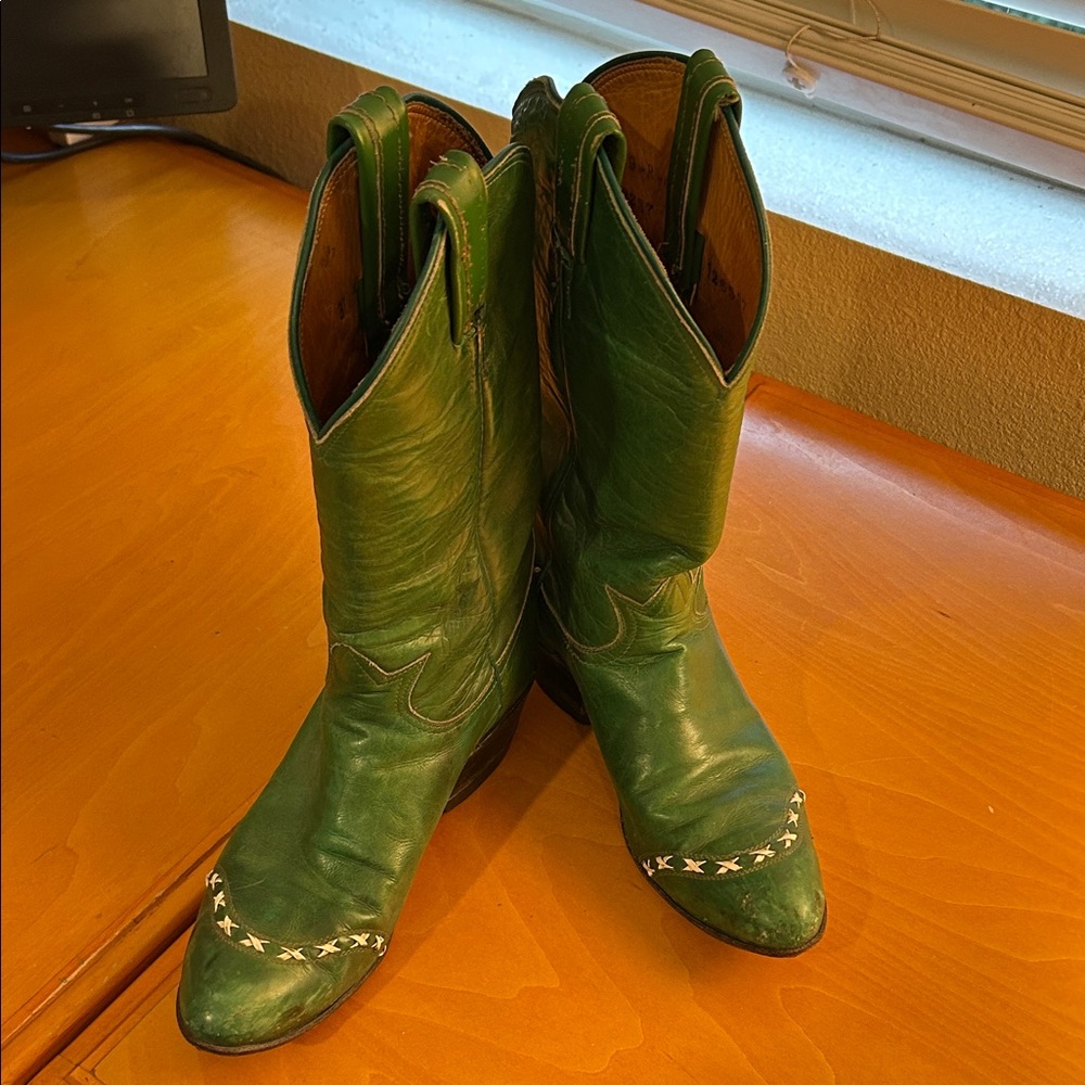 60’s  Vintage Green Tony Lama Gold label Cowboy Boots 7